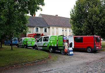 Animal Hoarding- Fall Brandenburg Wölmsdorf – aktion tier bei einem Großeinsatz mit 110 Katzen. 